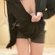 ゆい 太ももが太ももたる所以 密着手コキ&M性感 横浜エンジェルハンド