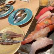 すずか 久々にお寿司? 完熟ばなな川崎
