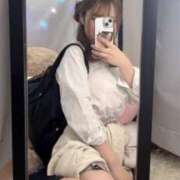 ヒメ日記 2025/05/21 11:43 投稿 ☆なつき☆ 学校帰りの妹に手コキしてもらった件 谷九