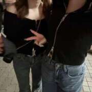 ヒメ日記 2025/05/31 23:49 投稿 ☆なつき☆ 学校帰りの妹に手コキしてもらった件 谷九