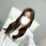 ましろ 明日出勤です🎶 エマーブル