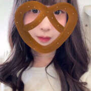 ヒメ日記 2025/11/10 10:57 投稿 ハナミズキ 飾窓