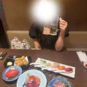 ヒメ日記 2026/06/20 15:05 投稿 ハナミズキ 飾窓