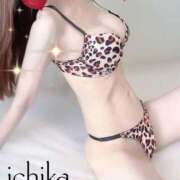 ヒメ日記 2025/10/04 12:03 投稿 沢城いちか マダムと紳士