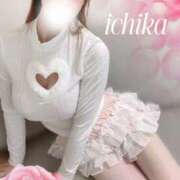 ヒメ日記 2025/10/31 12:41 投稿 沢城いちか マダムと紳士