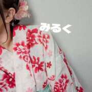 ヒメ日記 2025/07/12 18:20 投稿 みるく 電車ごっこ