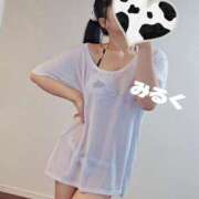 ヒメ日記 2025/08/09 22:49 投稿 みるく 電車ごっこ