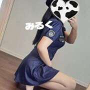 ヒメ日記 2025/08/19 12:40 投稿 みるく 電車ごっこ