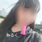 ヒメ日記 2025/09/28 09:27 投稿 みるく 電車ごっこ