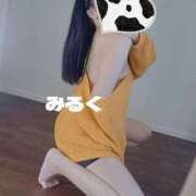 ヒメ日記 2025/10/02 10:20 投稿 みるく 電車ごっこ