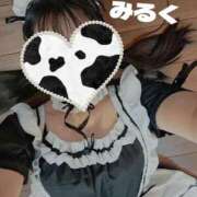 ヒメ日記 2025/10/22 08:20 投稿 みるく 電車ごっこ