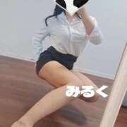 ヒメ日記 2025/12/04 10:20 投稿 みるく 電車ごっこ