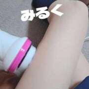 ヒメ日記 2025/12/07 12:20 投稿 みるく 電車ごっこ