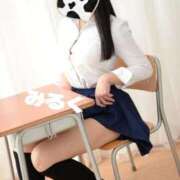 ヒメ日記 2025/12/08 09:20 投稿 みるく 電車ごっこ