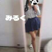 ヒメ日記 2026/01/02 12:20 投稿 みるく 電車ごっこ