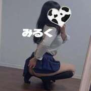 ヒメ日記 2026/01/07 08:20 投稿 みるく 電車ごっこ