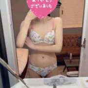 ヒメ日記 2025/12/15 01:52 投稿 じゅり【芸能人級ルックス】 One More 奥様 新宿店