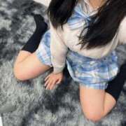 若月あいる ☁️ 夜這い＆イメクラ妄想する女学生たち谷九校