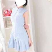 あいか 🫧 ふわふわな気持ち 🎈 The White