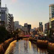 柚月はな ふとした瞬間の風景の切り抜き セカンドパートナー本店