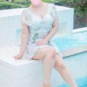 ヒメ日記 2025/08/19 02:11 投稿 りおん 白いぽっちゃりさん