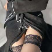 れいか 2ヶ月ぶりに出勤します❤︎ パンスト熟女はいやらしい