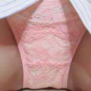 ゆりあ チラッ👀💖 ダンシングおっぱいTEAM爆