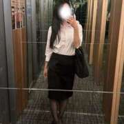 MIO (12/28お礼)こしょこしょシコシコ💕 どこかのＯＬさん達