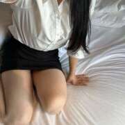 MIO (4/18お礼)壊れちゃった🥲︎🖤 ̖́- どこかのＯＬさん達