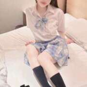 ヒメ日記 2025/10/15 10:22 投稿 篠原しのあ 全裸美女からのカゲキな誘惑