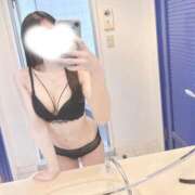 ヒメ日記 2025/12/18 10:18 投稿 篠原しのあ 全裸美女からのカゲキな誘惑