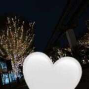 ヒメ日記 2025/11/28 17:14 投稿 古賀あゆは 全裸美女からのカゲキな誘惑