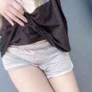 ヒメ日記 2026/01/30 21:42 投稿 古賀あゆは 全裸美女からのカゲキな誘惑