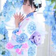 かな 「ファミマのフラッペの日」 Fの法則