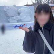 みのり ふわりふわり舞い散る 雪に願い込めるよ かりんと池袋