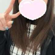 ひとみ 出勤しております🙇‍♀️ デザインプリズム新宿