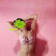 ヒメ日記 2025/10/21 08:29 投稿 なみ 逢って30秒で即尺