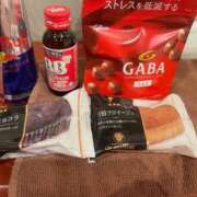 ヒメ日記 2025/12/24 22:10 投稿 白雪 シルクハット