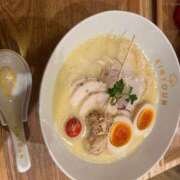 ヒメ日記 2026/04/27 17:07 投稿 白雪 シルクハット