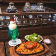 アンジュ 日焼け AMOUR（アムール）