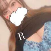 りさ 本日１４時から🚃 白いぽっちゃりさん五反田店