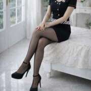 秋田　しずく 方向音痴CA、逆走中。 パンストぶっかけAIRLINES