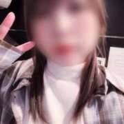 ゆみ 出勤してます🚶‍♀️ クリスタル