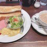 ヒメ日記 2025/12/12 09:27 投稿 牧野るり ホットポイントヴィラ