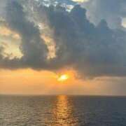 にな 今日から2月💝･:*+. 渋谷じゃっくす