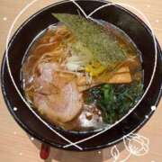 もも こんにちは☀️ももです🍑 池袋あられ