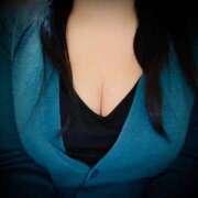 ハート お天気イマイチ？😱 人妻生レンタル