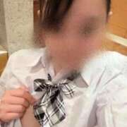 飯田　まりえ 制服 SM東京　新宿店