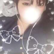 実籾ろあ ハマってる🫶🏻 THE痴漢電車.com