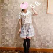 つむぎ 次回出勤予定🤍 コンカフェ×オナクラ あいこねくと